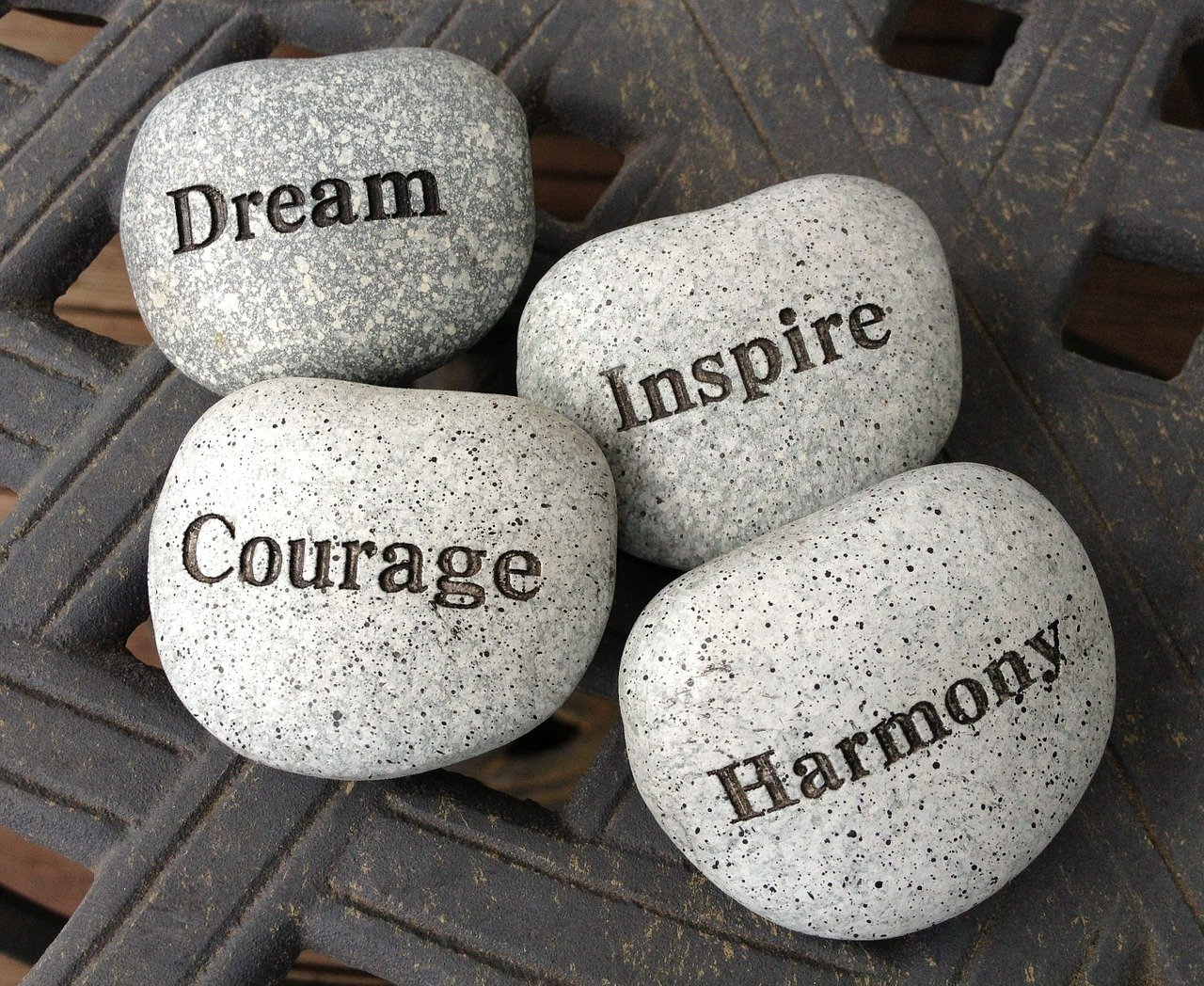 stones, dream, inspire-451329.jpg